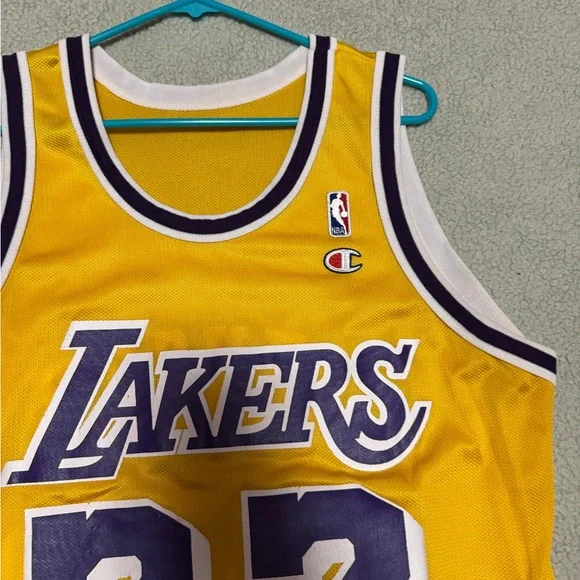 Magic Johnson Champion Yellow Lakers Jersey with Purple Accents - Picture 2 of 3